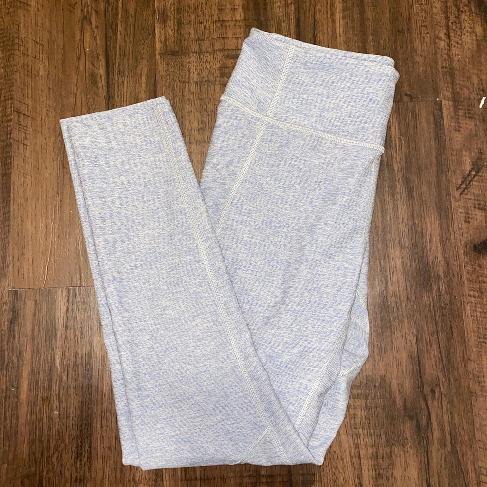 HTF!!! Outdoor Voices 3/4 Leggings in Blue Moon